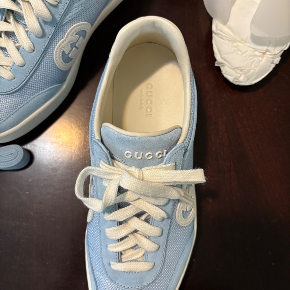 Women Gucci Shoes. (2025) Size 6.5 Blue with receipt - Picture 4 of 9